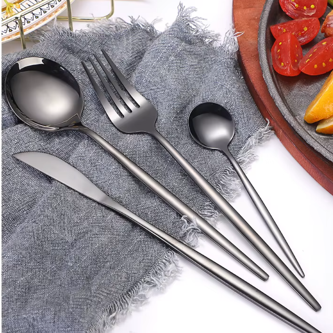 Curve Besteckset in Silber – 24-teilig aus Edelstahl, perfekt für Alltag, Gäste & besondere Anlässe