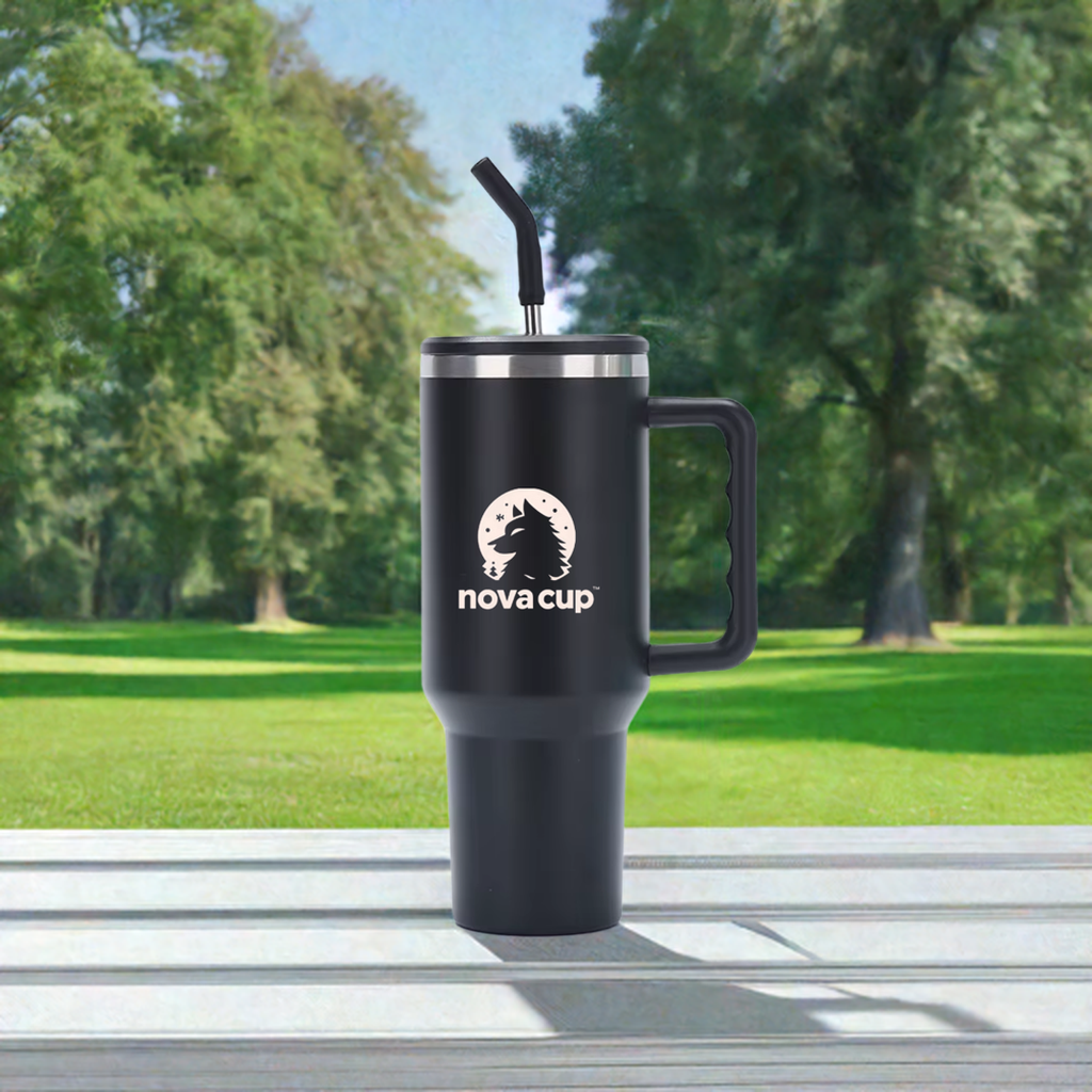 NOVACUP 1200ml Edelstahl Thermobecher – 24h kalt / 12h warm – Mit Strohhalm & Auto-Getränkehalter – BPA-frei & Spülmaschinenfest